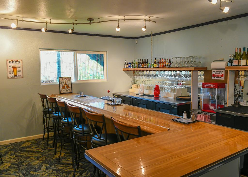 Depoe Bay Inn (Adults Only) エクステリア 写真