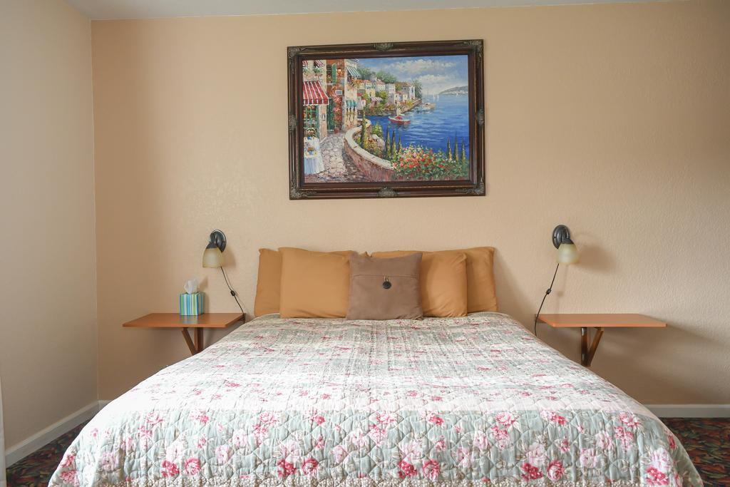 Depoe Bay Inn (Adults Only) 部屋 写真